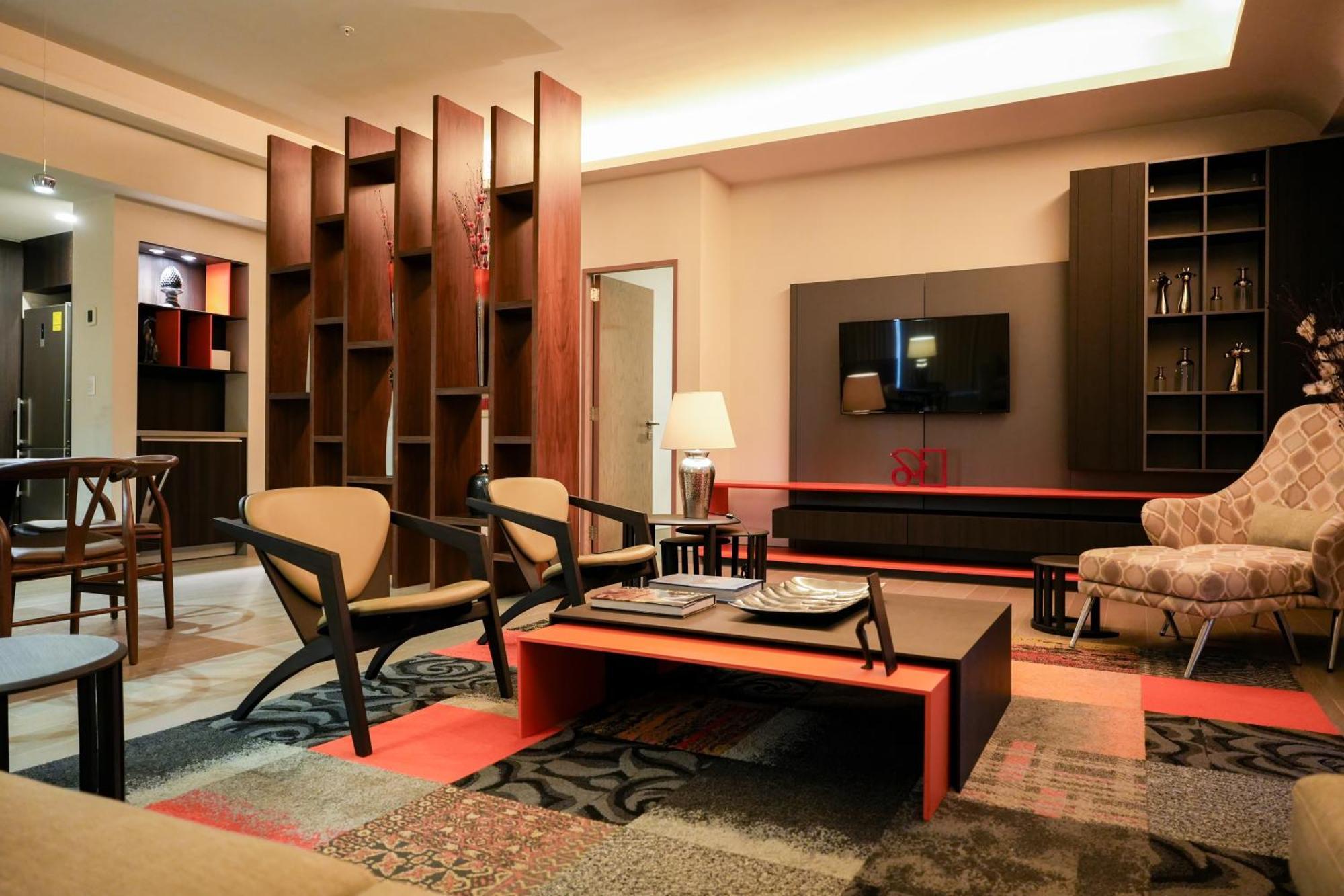 Metria Hotel Леон Экстерьер фото The interior of the lounge